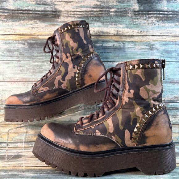 Steve Madden Avenger Combat Boot 9M Brown Leather Camo Print Platform Grunge - Picture 2 of 13